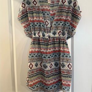 Arizona Jean Company Geometric Patterned Coverup